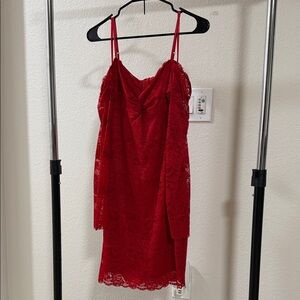 GUESS elegant red lace dress